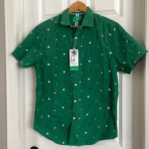Men’s denim and flower short sleeve button up St. Patrick’s Day shirt size large